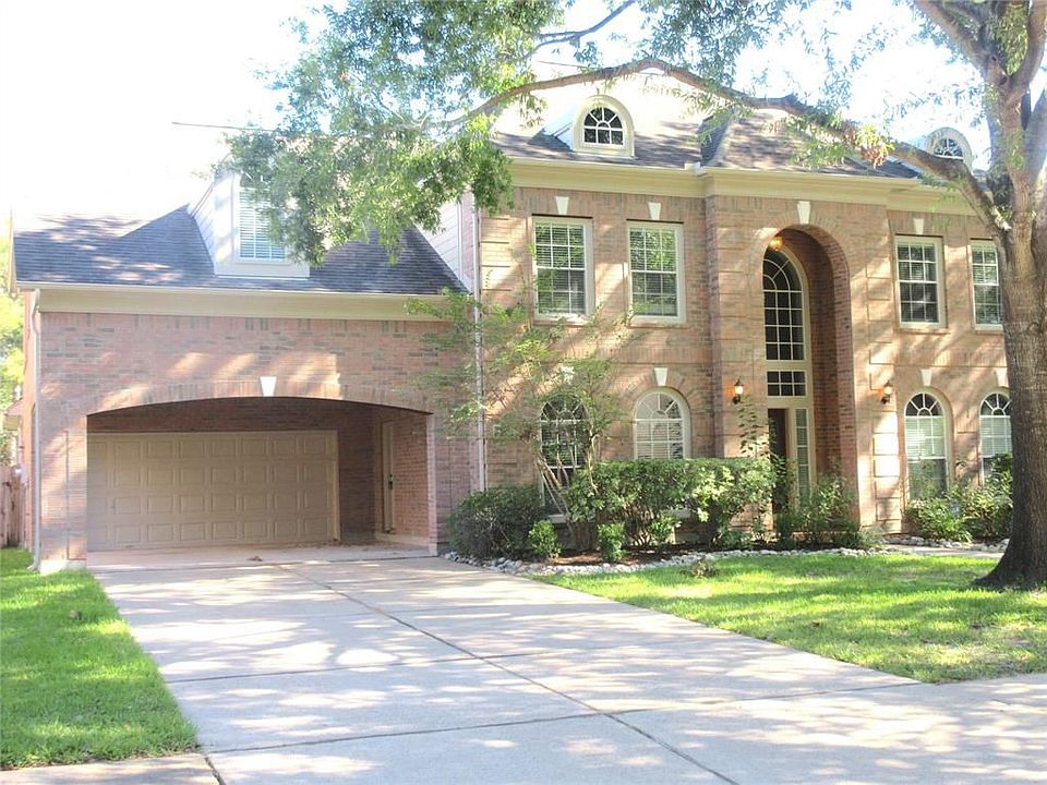 1st image of 22014 Glen Arden Ln