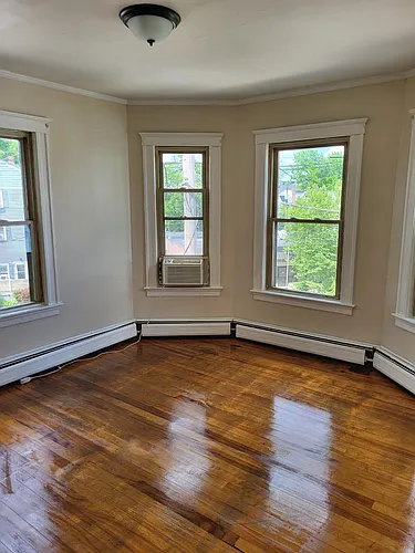 74 Pecker St Photo 1