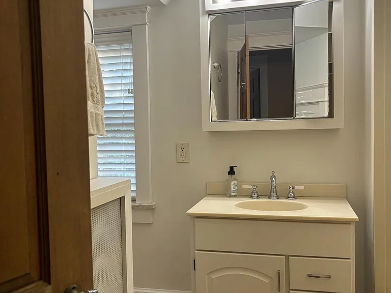 1121 Spring Grove Ave — Photo 15