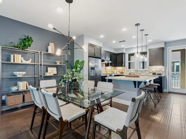 489 Diller St, Alameda, CA 94501