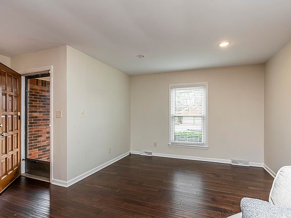 5th image of 3533 Coltneck Ln