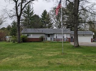 593 W Circle Dr, Mio, MI 48647