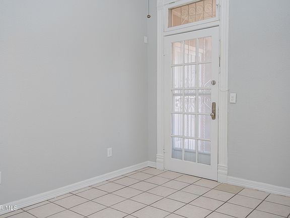 3rd image of 1127 N El Paso St APT 1