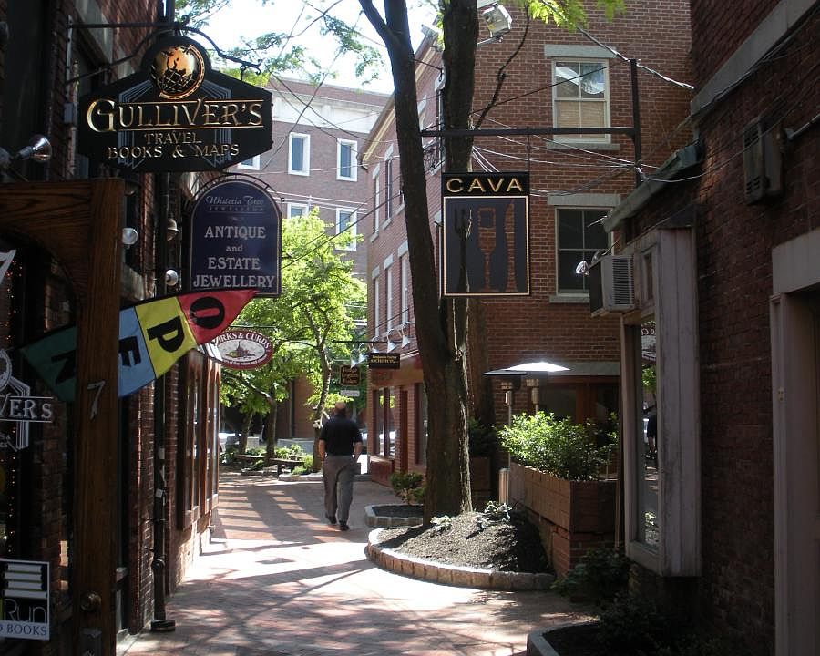 exterior view from Market St.