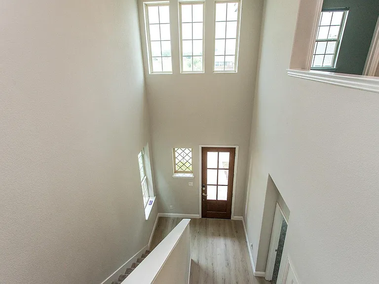 7504 Palisades Dr — Photo 38