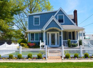 69 Spruce St, West Hempstead, NY