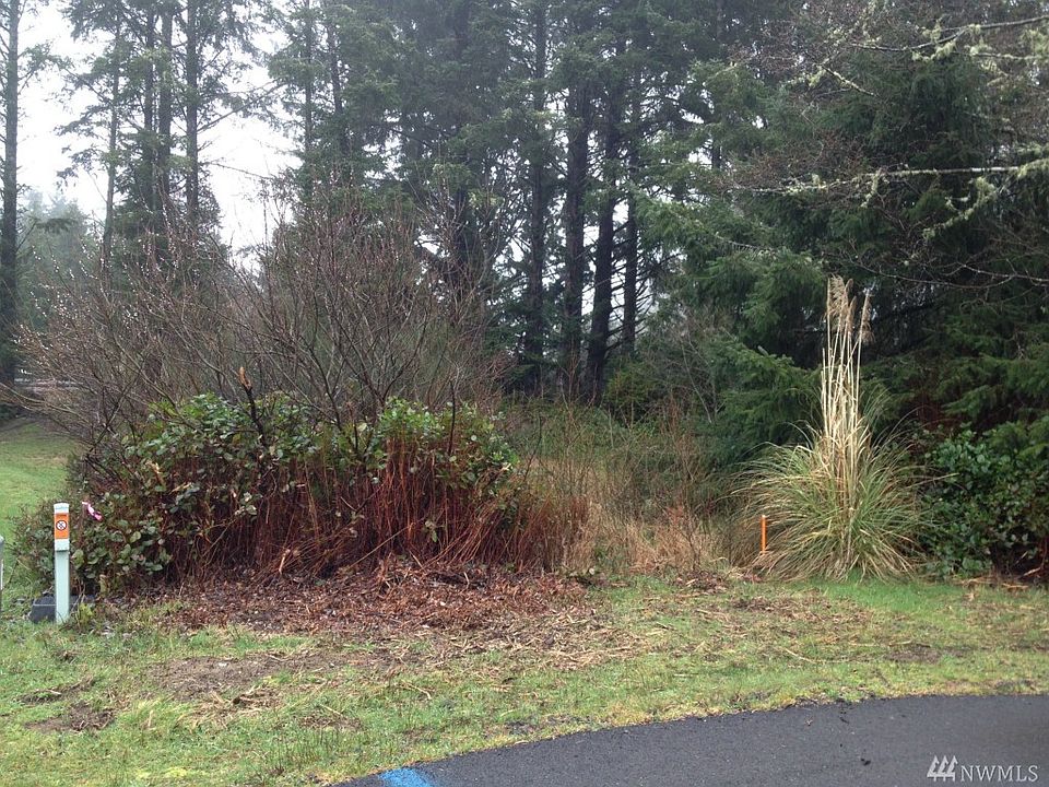 1st image of 864 Widgeon Ct SE