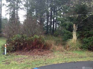 864 Widgeon Ct SE, Ocean Shores, WA 98569