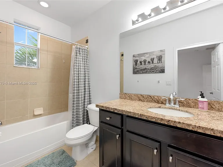 1030 SW 147th Ave — Photo 9