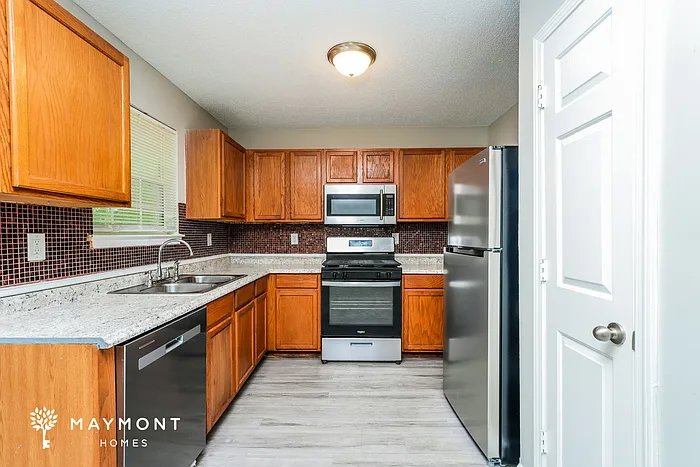 2409 Rambling Way — Photo 7