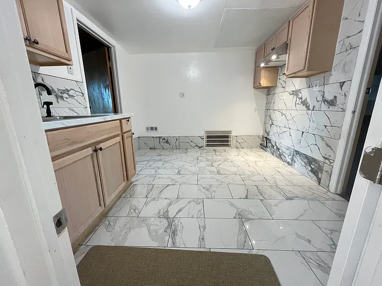 90 Longmeadow Rd #3 — Photo 10