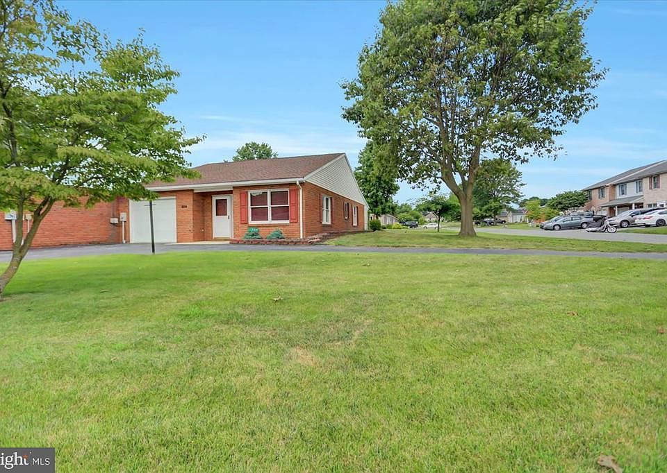 1st image of 229 Minnich Rd