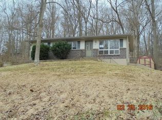 1110 Lori Dr, Imperial, MO 63052