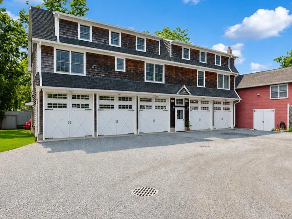 415 1st St, Greenport, NY 11944