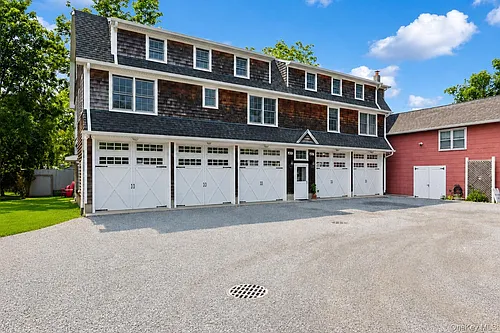 415 1st St Photo 1