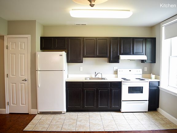 3rd image of 1106 W Lafayette Ave #2R