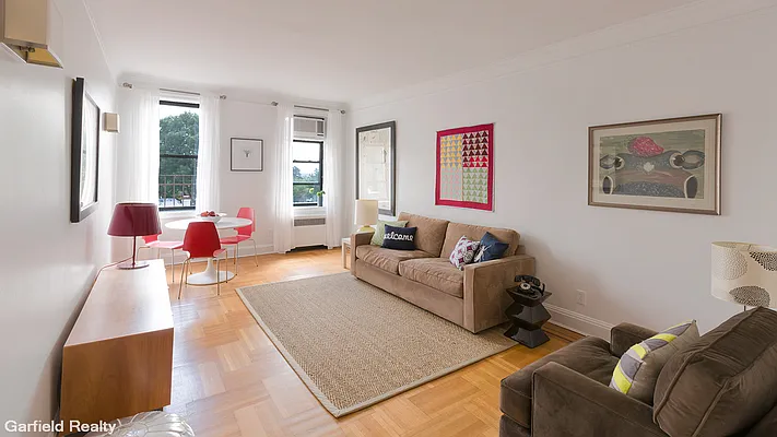 Sold by Garfield Realty  | media 10