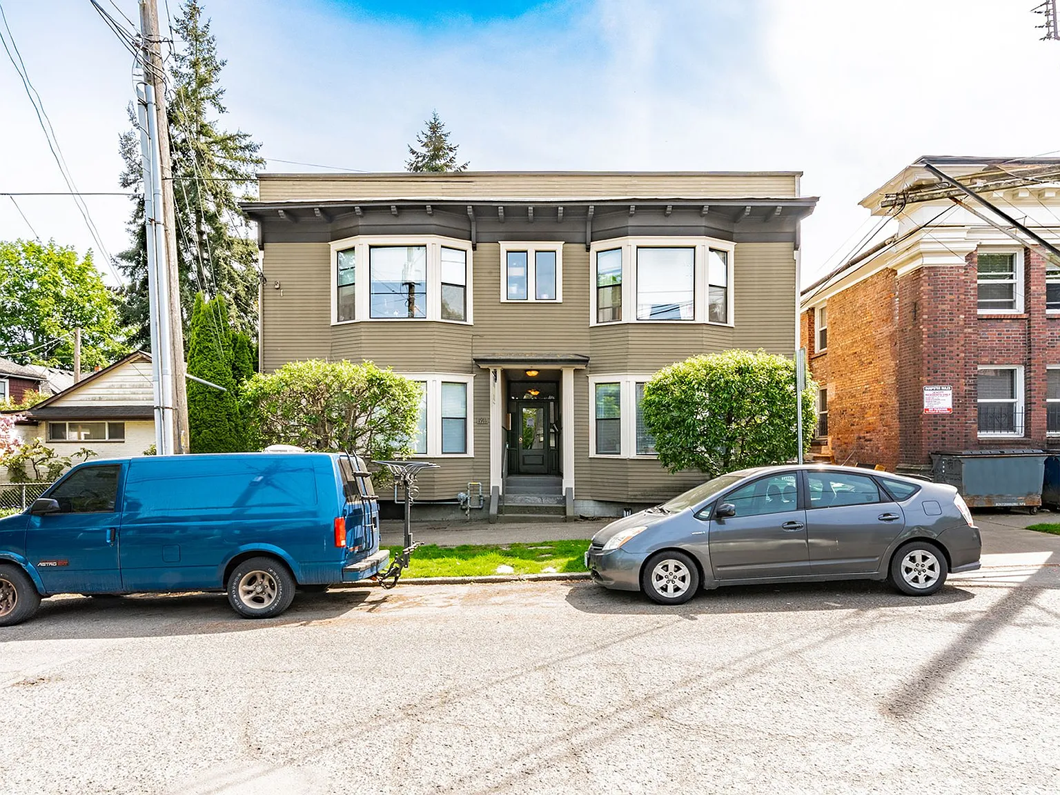 Jenott Apartments — Photo 1