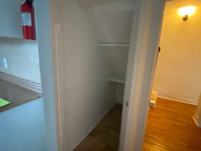 James St — Photo 8