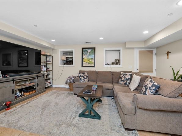 39 High St, Boston, MA 02129