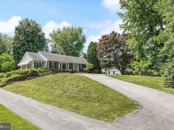 746 Sproul Rd, Bryn Mawr, PA 19010