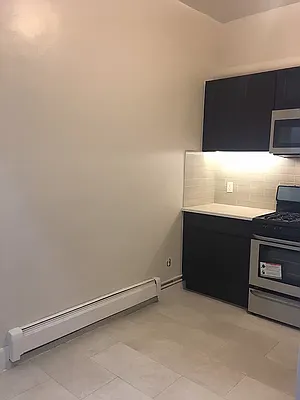 Rented by R New York | media 44