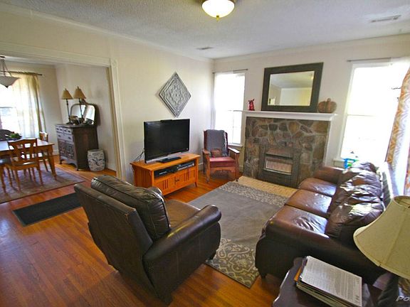 304 Dennison - 02