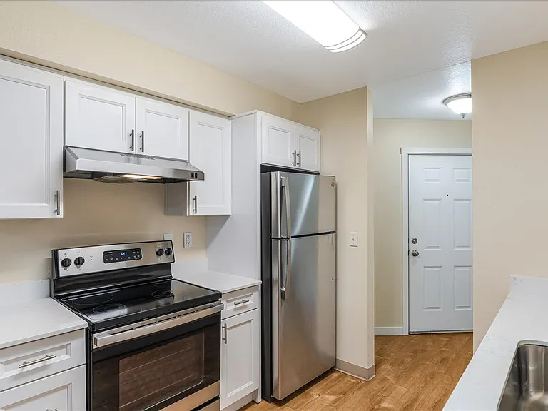 Cascade Woods Apartments — Photo 55