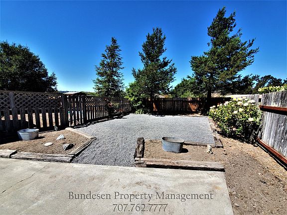 3rd image of 2408 Magnolia Ave