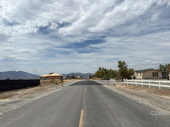 4th image of 2761 Hacienda St