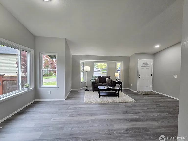 11413 SE 307th Pl — Photo 4