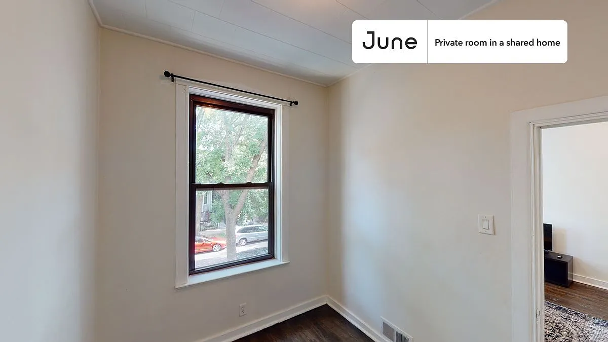 Building Photo - 2430 N Spaulding Ave #A