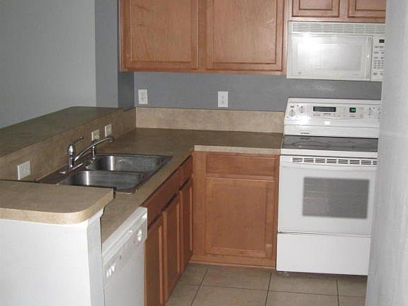 4th image of 6163 Bartram Village Dr