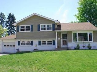 125 Louise Dr, Morrisville, PA 19067