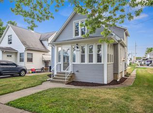 1424 Clark St, Dekalb, IL 60115