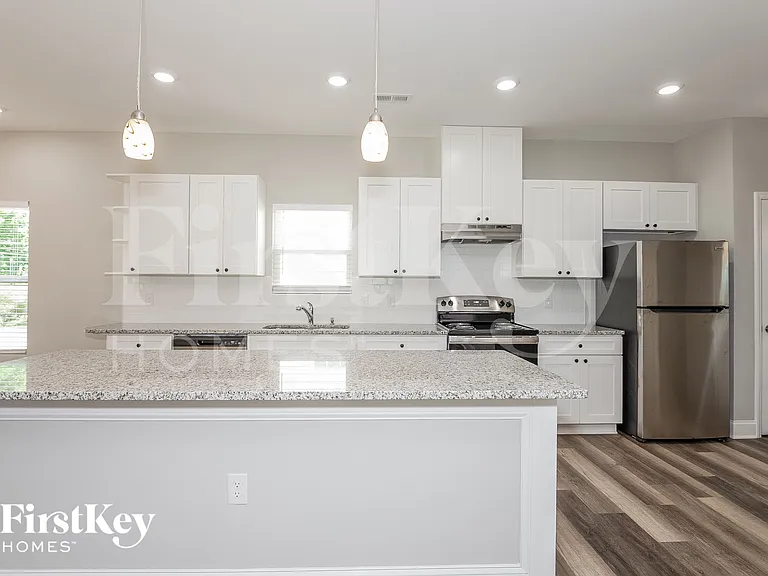 5101 Tuckaseegee Rd — Photo 6