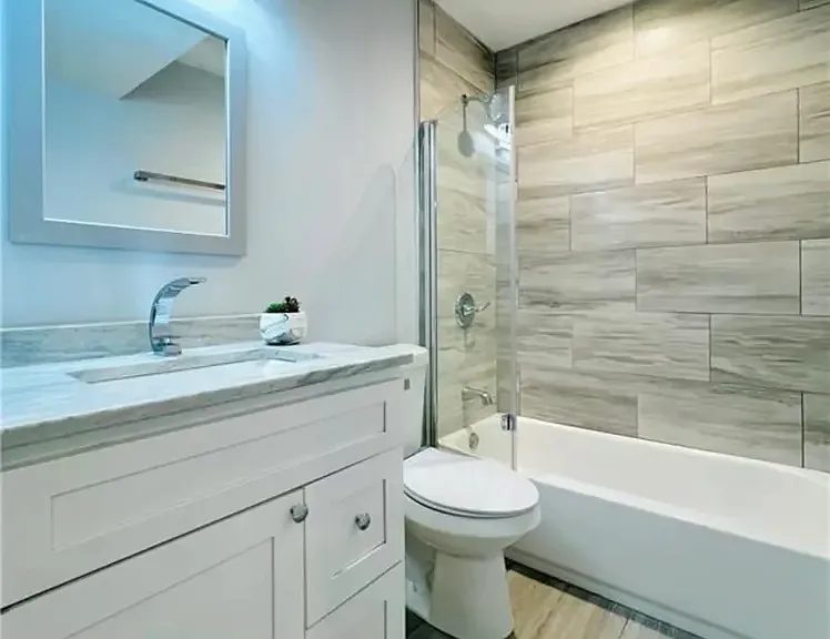 1110 Veltre Cir SW — Photo 2