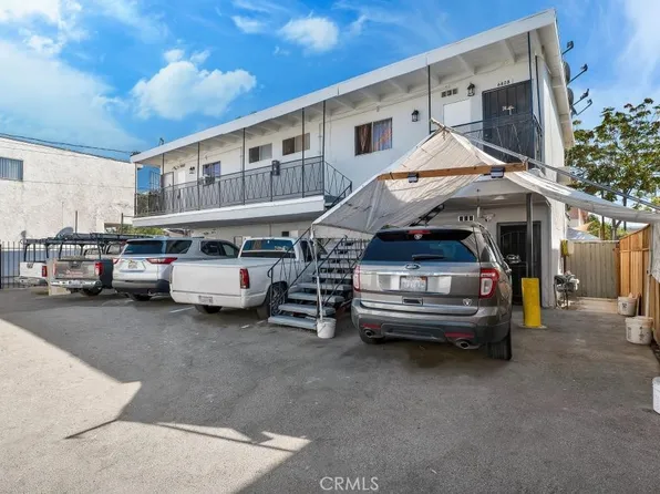 6828 Morella Ave, North Hollywood, CA 91605