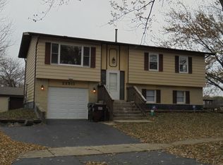 22511 Arquilla Dr, Richton Park, IL 60471
