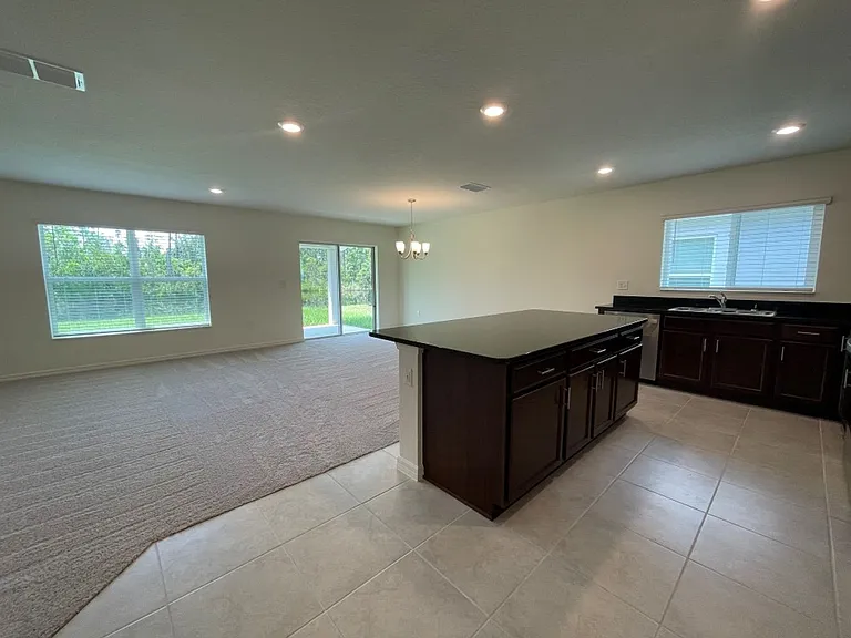 1529 Venice Ln — Photo 3