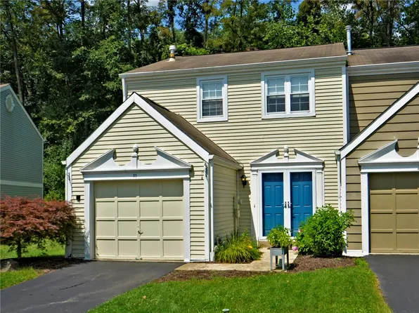 25 New London Ln, Oakmont, PA 15139