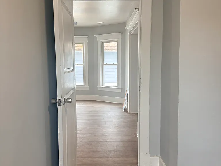49 Elizabeth St #2 — Photo 7