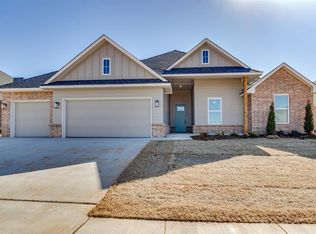 11708 NW 106th St, Yukon, OK 73099