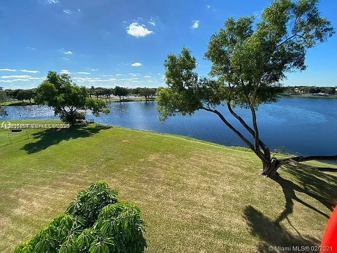 8560 N Sherman Cir #404 — Photo 26