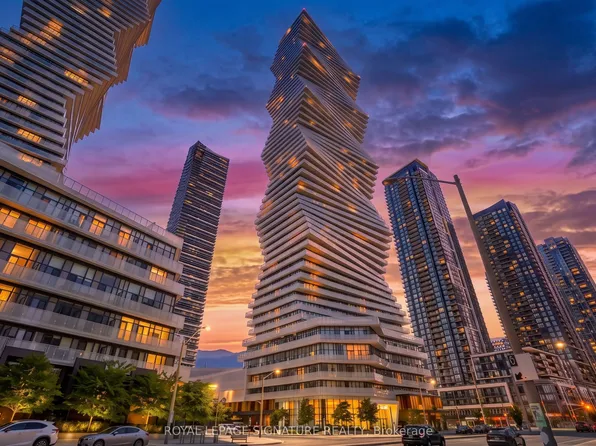 3900 Confederation Pkwy #610, Mississauga, ON L5B 0M3