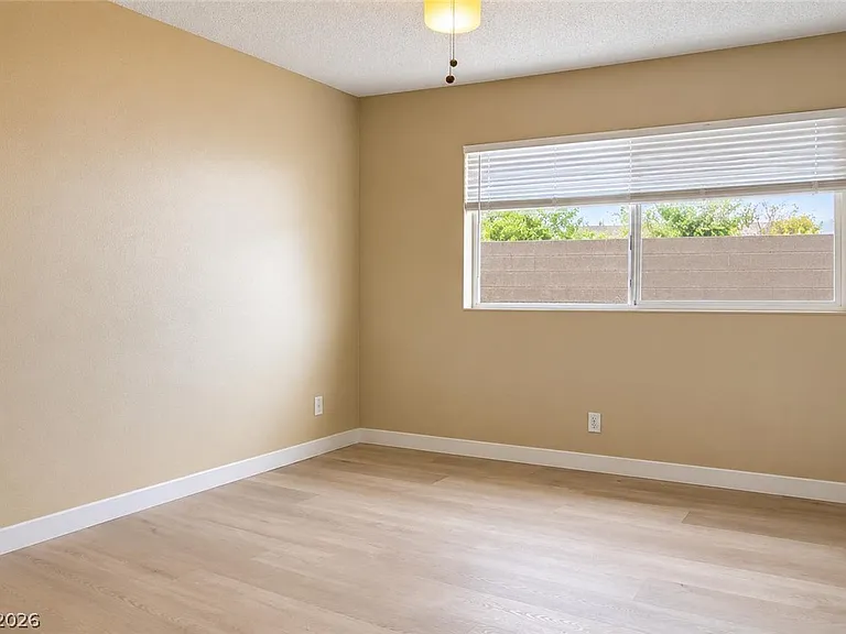 4080 Studio St — Photo 8
