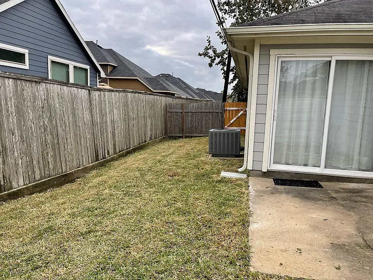 1603 Nichole Woods Dr — Photo 30