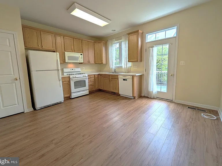 25015 Riding Center Dr — Photo 15