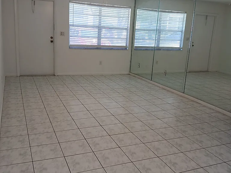 4108 NW 88th Ave #4 — Photo 8