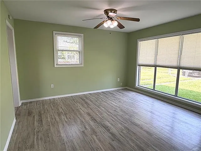 3068 Effie St — Photo 4